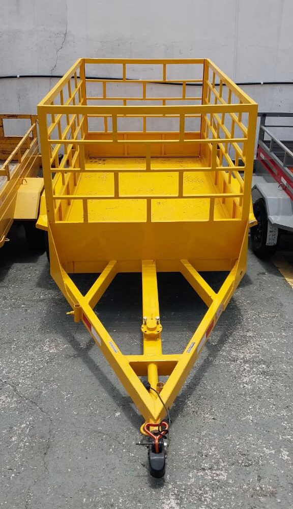 Carretinha Reboque com grade alta